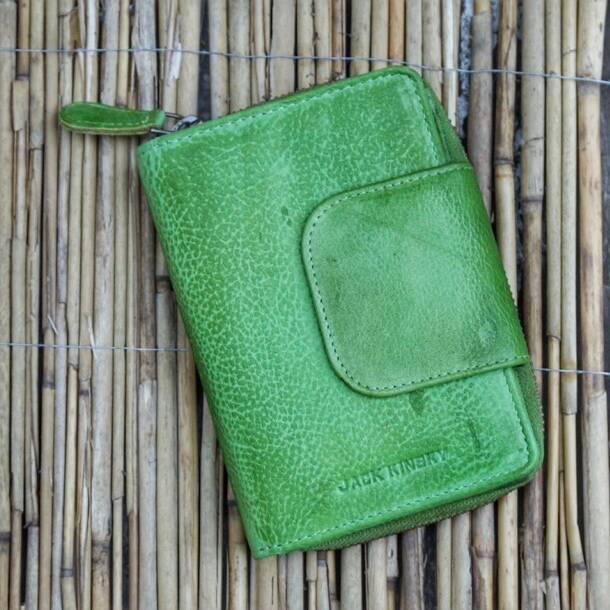 Actual product image Jack kinsky Nassau ladies wallet apple