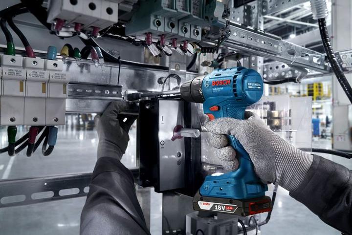 Actual product image Bosch Hausgeräte Industrieller Akku-Bohrschrauber ISR18V30P