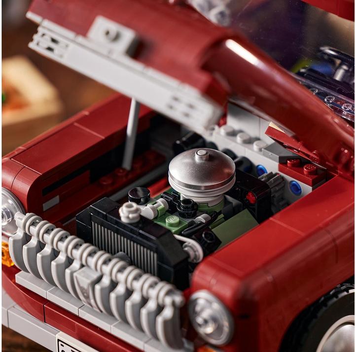 Actual product image LEGO Pickup (10290, LEGO Rare Sets, LEGO Creator Expert)