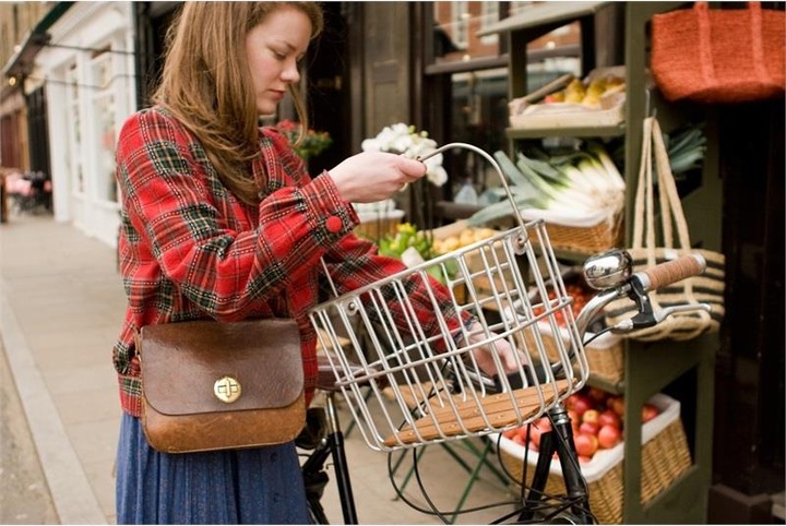 Actual product image Brooks England Hoxton Wire Basket (25 l)