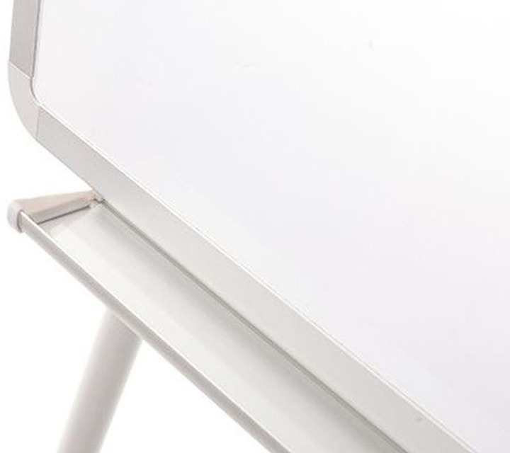 Immagine prodotto Bi-Office In offerta: flipchart DESIGN + 1 blocco per lavagna a fogli mobili, 1 marchio in omaggio (70 x 100 cm)