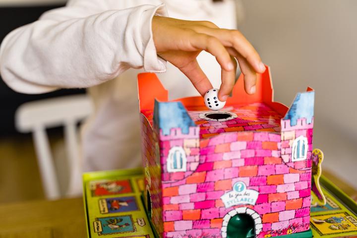 Actual product image Nathan le Jeu du Prince de Motordu Board Game Learn (French)