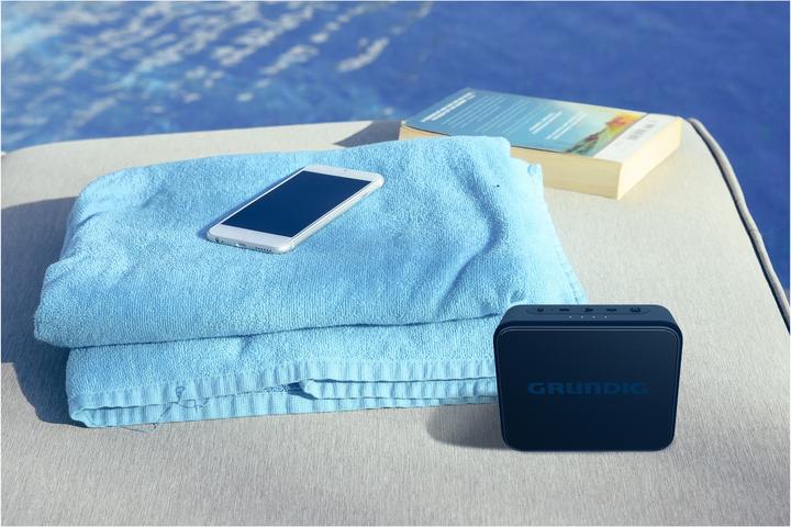 Produktbild Grundig Umweltfreundliches Design: Der JAM Earth besteht zu 100% aus recyceltemKunststoff. (30 h, Netzbetrieb)