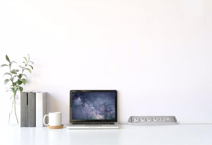 Image du produit Brennenstuhl Barre de socle d'angle estilo à 6 positions (6 x, CEE 7/16, 2 m)