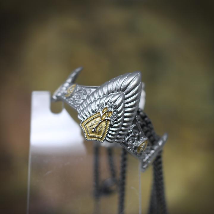 Produktbild Lord of the rings The Limited Edition Replica Crown of Elessar Necklace (Metall)