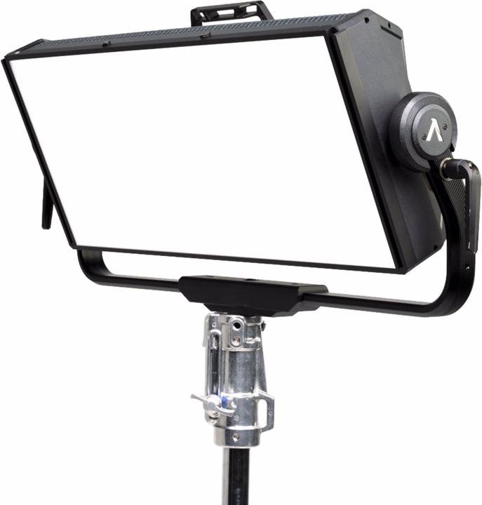 Aputure Nova P600c (Surface luminaire)