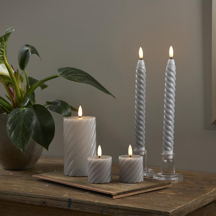 Produktbild Star Trading LED Kerzen mit Timerfunktion | Stumpenkerzen Grau | LED Kerze mit Timer | LED Stumpenke (1x)