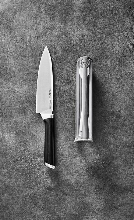 Actual product image Tefal Ever Sharp Chef's Knife with Knife Sharpener Case (16.50 cm)