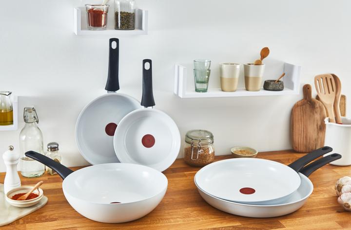 Produktbild Tefal Ceramic Control (24 cm, Bratpfanne, Aluminium)