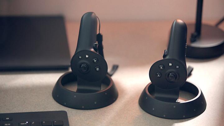 Actual product image HP Reverb G2 V2 VR system incl. 2 motion controllers