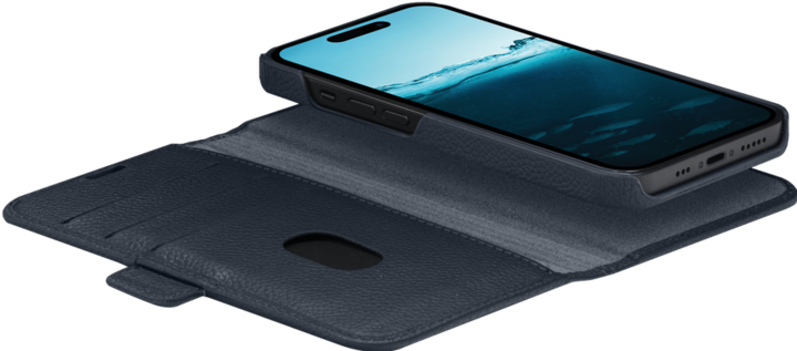 Actual product image dbramante1928 New York (Apple iPhone 15 Pro)