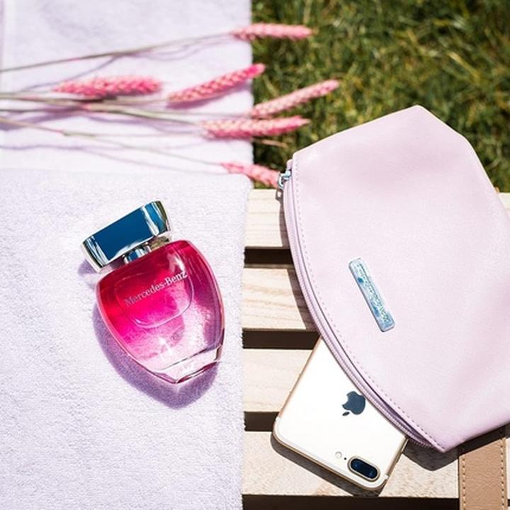 Actual product image Mercedes-Benz Rose (Eau de toilette, 90 ml)