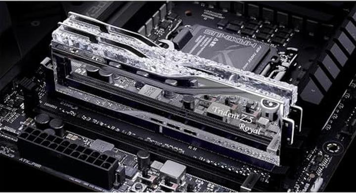 Actual product image G.Skill Trident Z5 Royal (2 x 16GB, 4800 MHz, DDR5-RAM, DIMM)