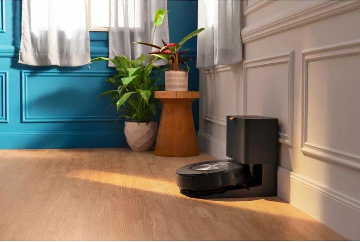 Image du produit iRobot Roomba Combo j7+ (Robot d'aspiration et de nettoyage)