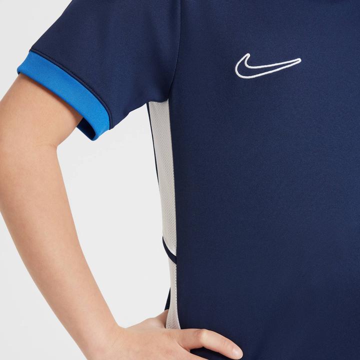 Actual product image Nike DriFit Academy T-Shirt (L)