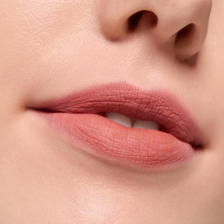 Produktbild essence BLUR soufflé matte lip cream (02 Spice Filter)