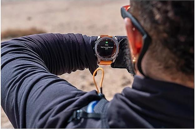 Produktbild Garmin Fenix 8 AMOLED Sapphire Titan (51 mm)