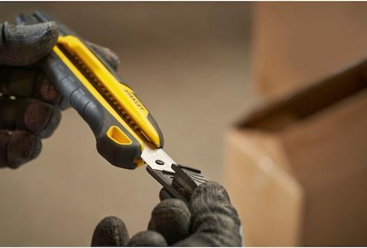 Produktbild Stanley Cutter 18mm mit Schieber (Cutter)