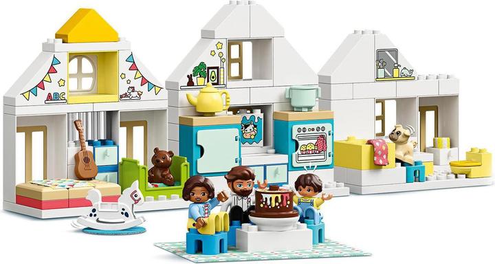 Actual product image LEGO Our residential house (10929)