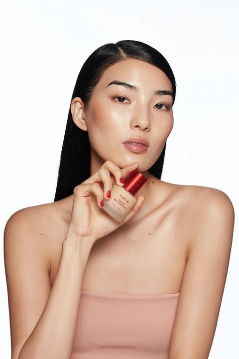 Image du produit TirTir Mask Fit Red Foundation Long Lasting Flawless Coverage Energy Essence (teinte de maquillage moyenne claire)
