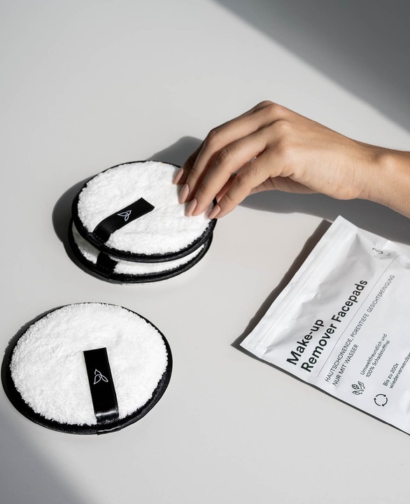 Actual product image Noya Reusable Make-up Removal Pads, Set of 3