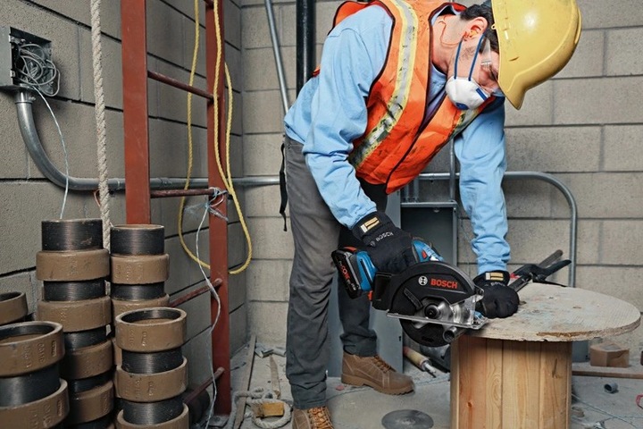 Actual product image Bosch Professional GKM 18V-50 (2xPC5.0Ah. L)
