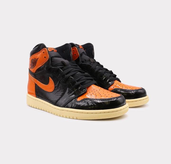 Image du produit Nike Air Jordan 1 High OG (44)