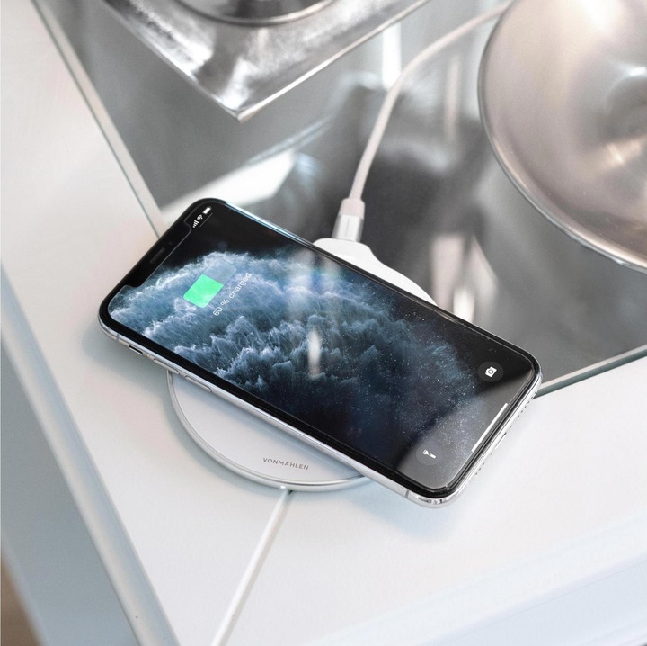 Image du produit Vonmählen Aura - The Wireless Charging Pad (câble USB-C vers USB-A inclus) - Verre acrylique noir
