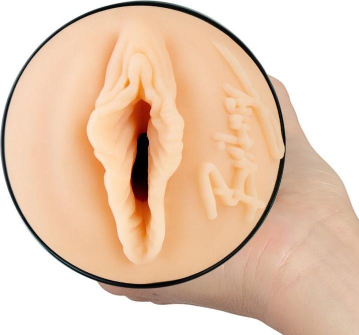 Actual product image Kiiroo Feel Britney Amber