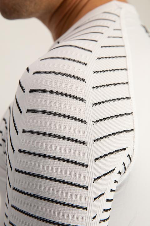 Actual product image X-Bionic INVENT® 4.0 SHIRT (S)