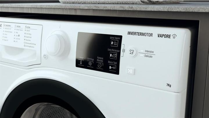 Produktbild Hotpoint RSSG R527 B DE Frontlader-Waschmaschine 7 kg 1200 U/min Weiss (7 kg, Links)