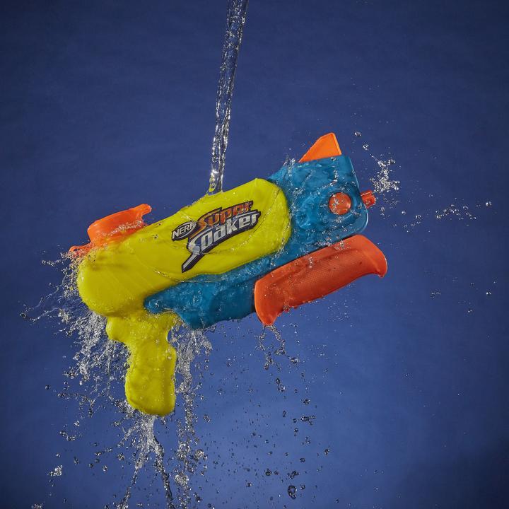 Image du produit Nerf Super Soaker Wave Spray Blaster à eau (Réservoir intégré)