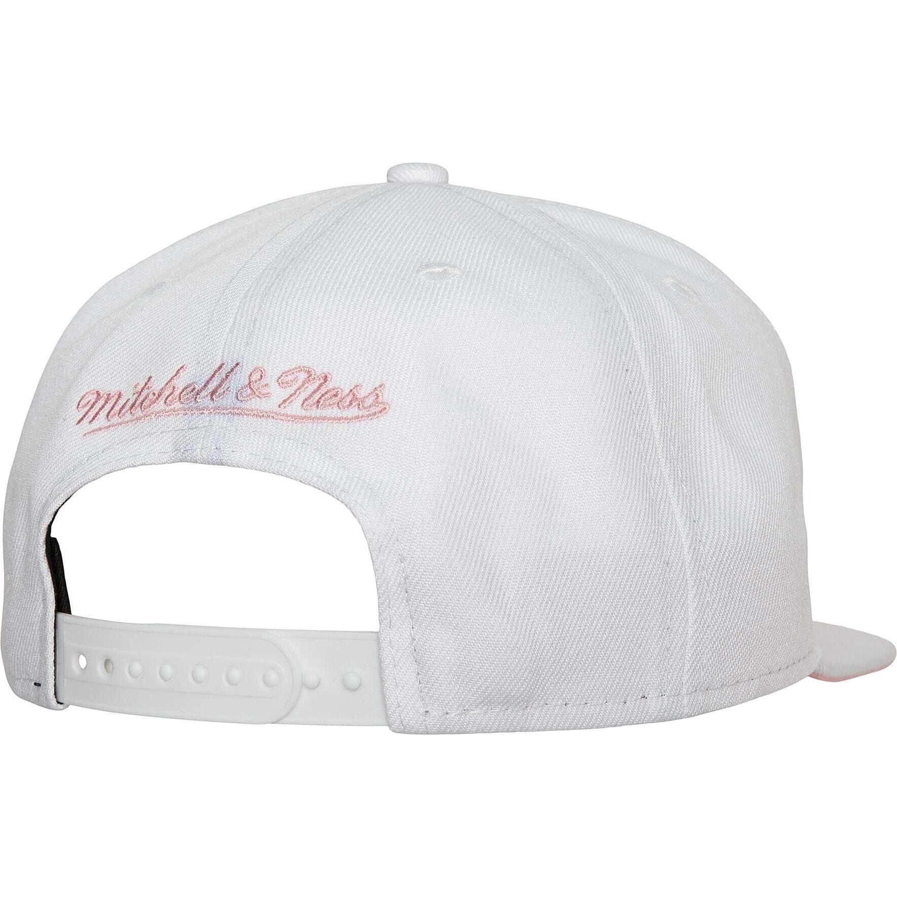 Thumbnail - Mitchell & Ness, Herren, Cap, Summer Suede Milwaukee Bucks, Weiss, (One Size)