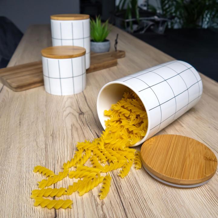 Actual product image Intirilife Storage tin 1000 ml capacity (1 l)