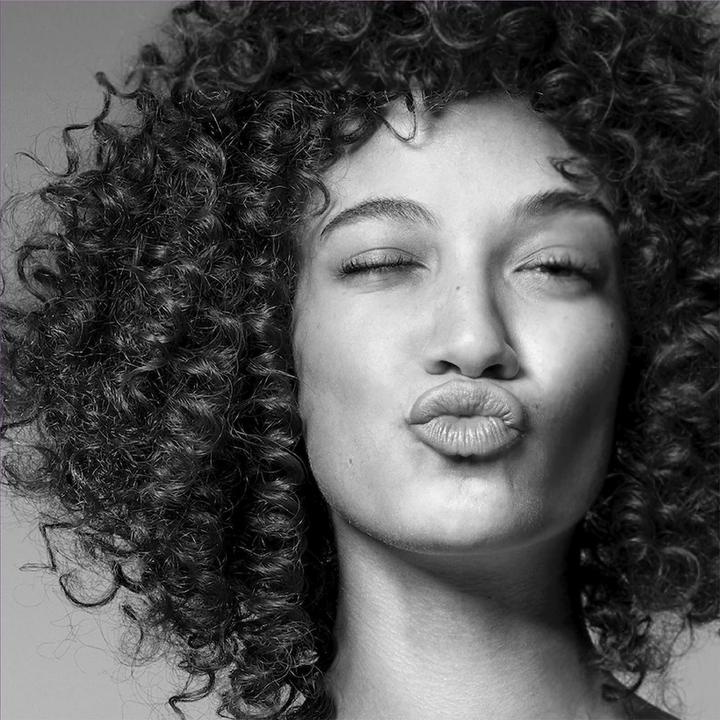 Produktbild Aussie Deep Hydration Shampoo 300 ml (Flüssiges Shampoo, 300 ml)