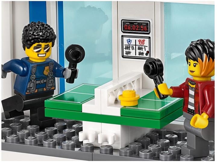 Produktbild LEGO Polizeistation (60246, LEGO City)