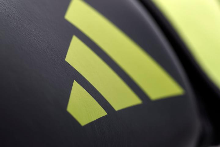 Image du produit adidas Gants de compétition de kickboxing black/neon green, adiKBWKF200