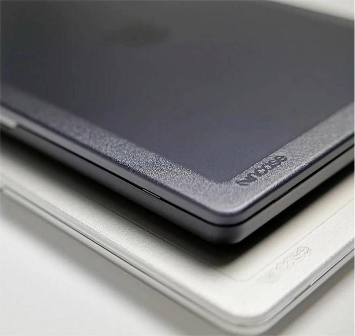 Produktbild Incase Hard Shell Case (15.30", Apple)