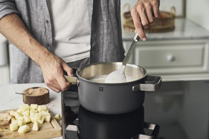 Produktbild Zwilling 5tlg. Pure Kochgeschirrset Grau (24 cm, Pfannenset + Topfset, Edelstahl)