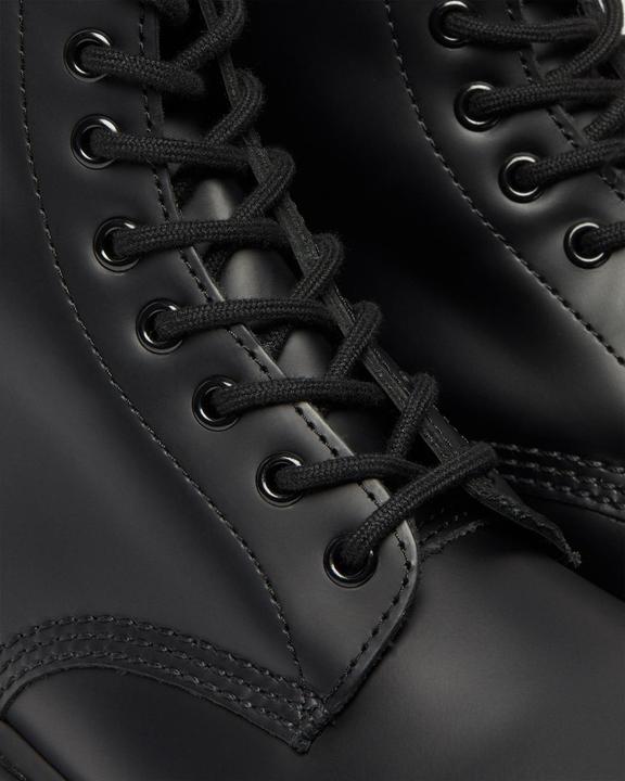 Actual product image Dr. Martens Mono (41)