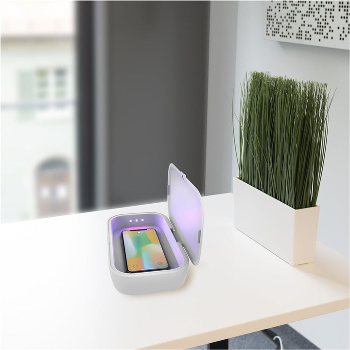 Actual product image 4smarts MyGuard Universal Sterilizer with Wireless Charger