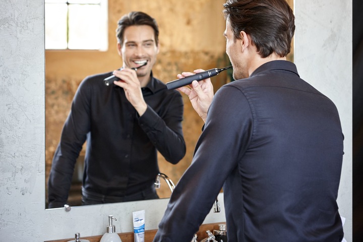 Produktbild Philips Sonicare Sonicare DiamondClean (Schallzahnbürste)