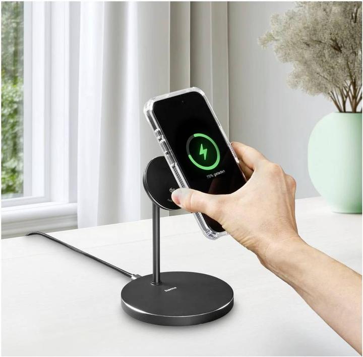 Actual product image Hama Kabelloses Qi2-Ladegerät, induktiv Schnellladen, Ladestation Stand, 15 W (15 W)