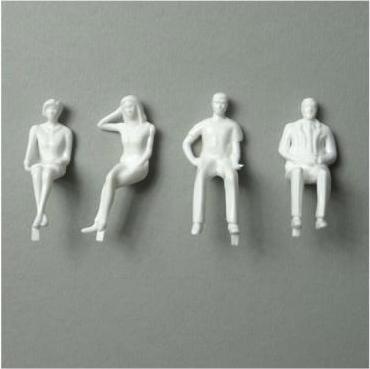 Produktbild Hermoli Figuren Detail 1:25 weiss 4 sitzende Personen