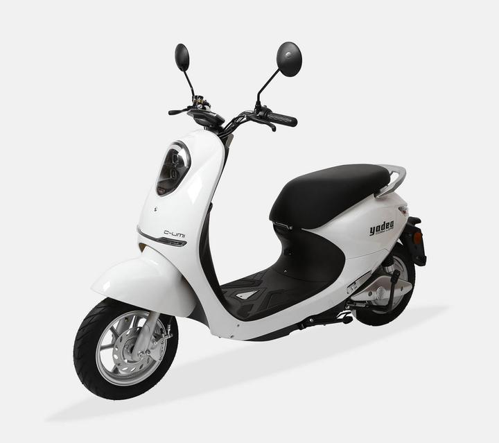 Actual product image Yadea C-Umi (45 km/h, 1200 W)