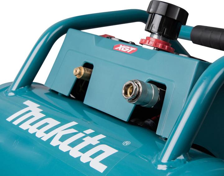 Produktbild Makita AC001GZ (7.60 l, 9.30 Bar)