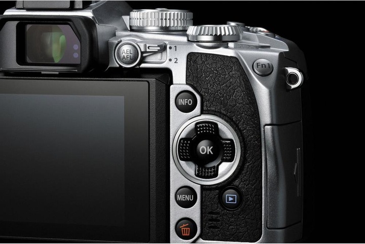 Actual product image Olympus OM-D E-M1 Body (16.30 Mpx, Micro Four Thirds)