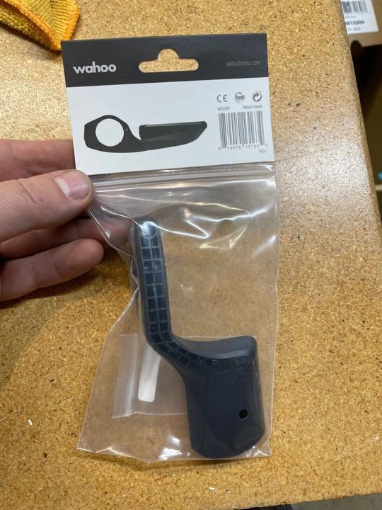 Produktbild Wahoo BOLT v2 aerodynamische Fronthalterung