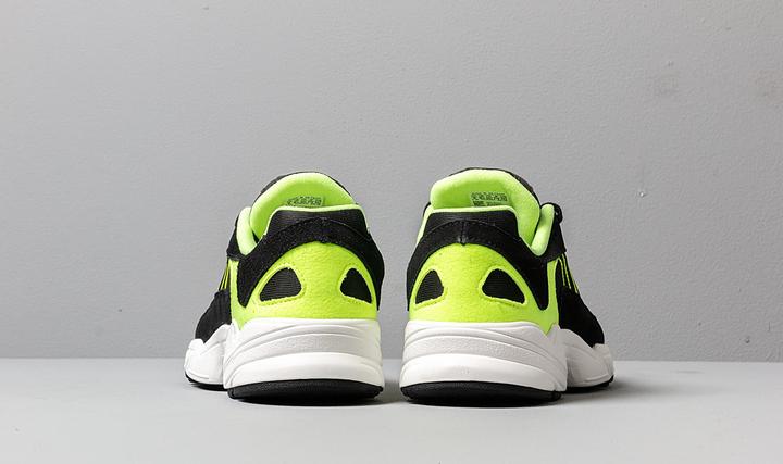 Image du produit Adidas Yung 1 (45 1/3)