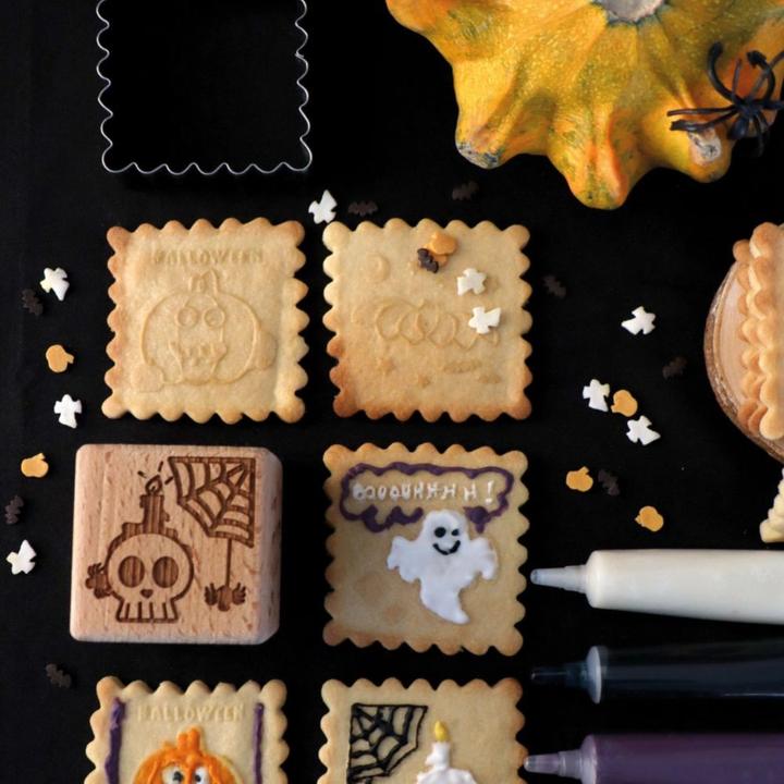 Actual product image ScrapCooking Ausstecher mit Würfelstempel Halloween